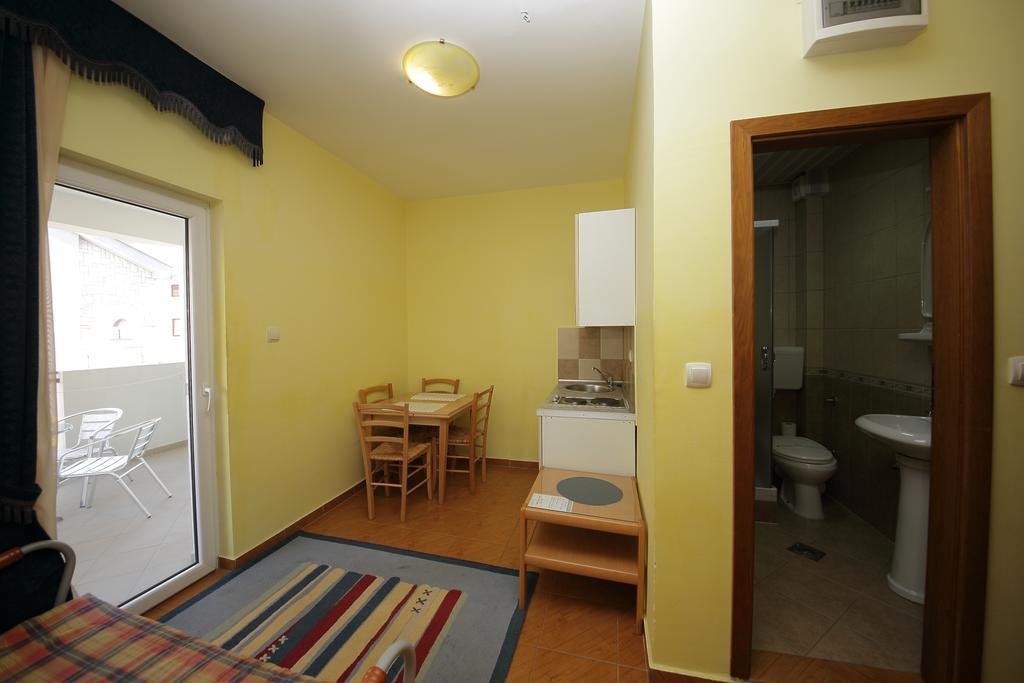 בודווה Apartments Tamara חדר תמונה