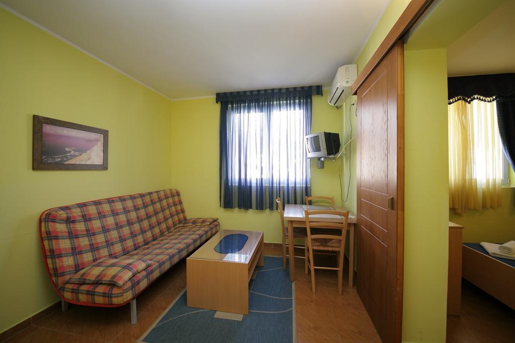 בודווה Apartments Tamara חדר תמונה