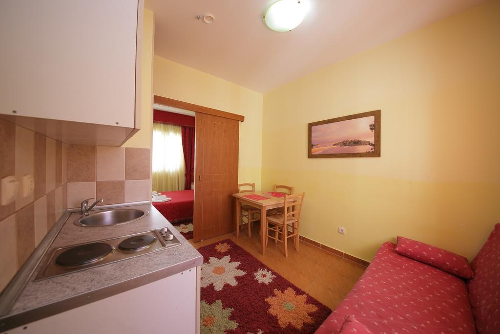 בודווה Apartments Tamara מראה חיצוני תמונה
