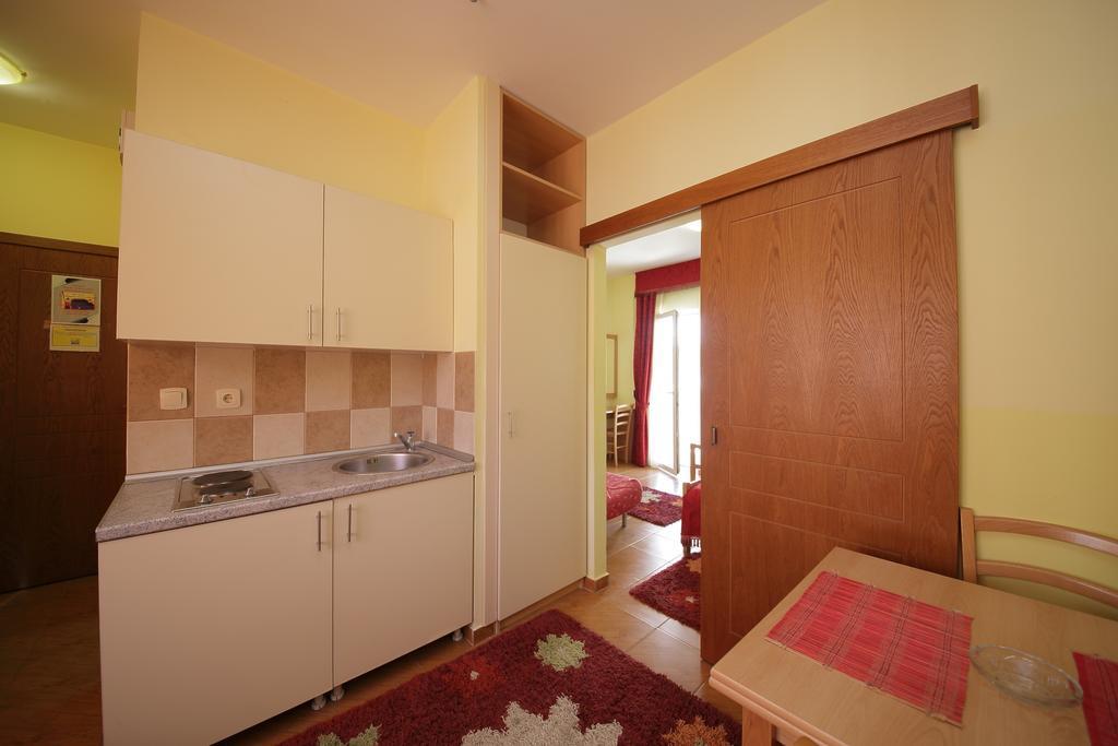 בודווה Apartments Tamara מראה חיצוני תמונה